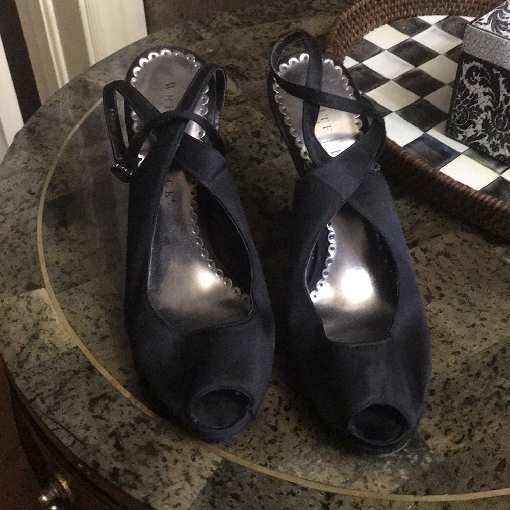 White house black market black heels
